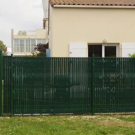 Charmante Maison De Proche Commerces Avec Piscine Et Wifi Gratuit *