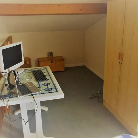 Charmante Maison De Proche Commerces Avec Piscine Et Wifi Gratuit